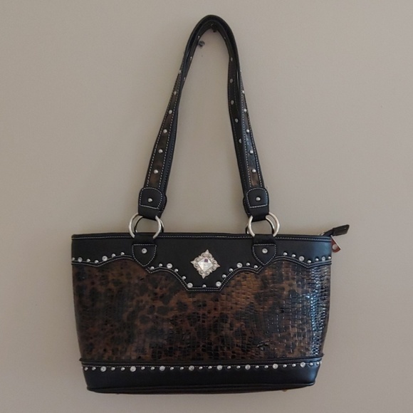 Fashionomics Handbags - Ladies Bling Alligator Western Shoulder Purse